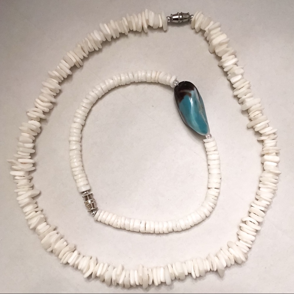 Costume Jewelry - Hawaiian Shells Jewelry Set